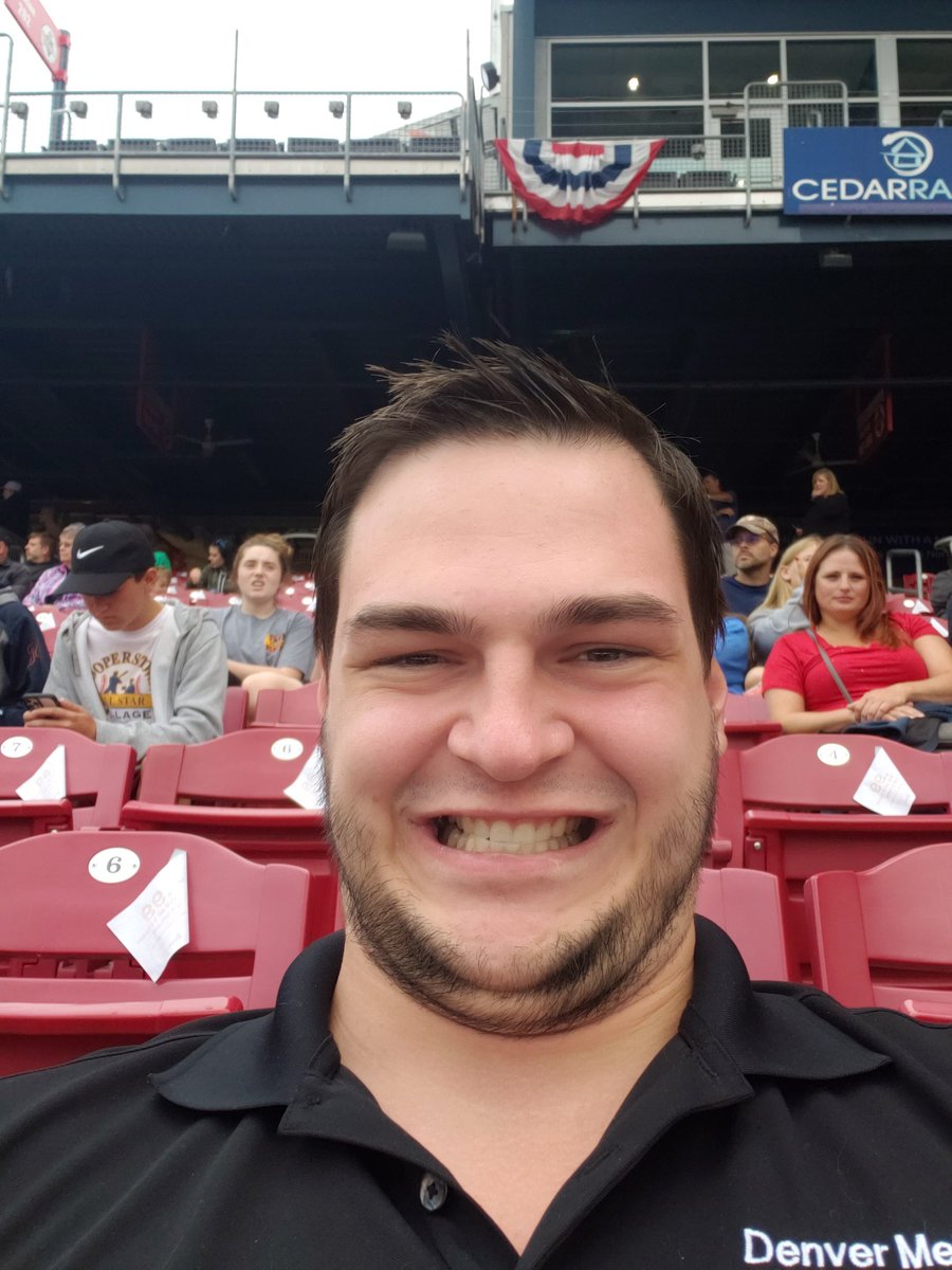 DenverMeinert's tweet photo. #kernelsselfie #kernelselfie https://t.co/A7DMPme13j