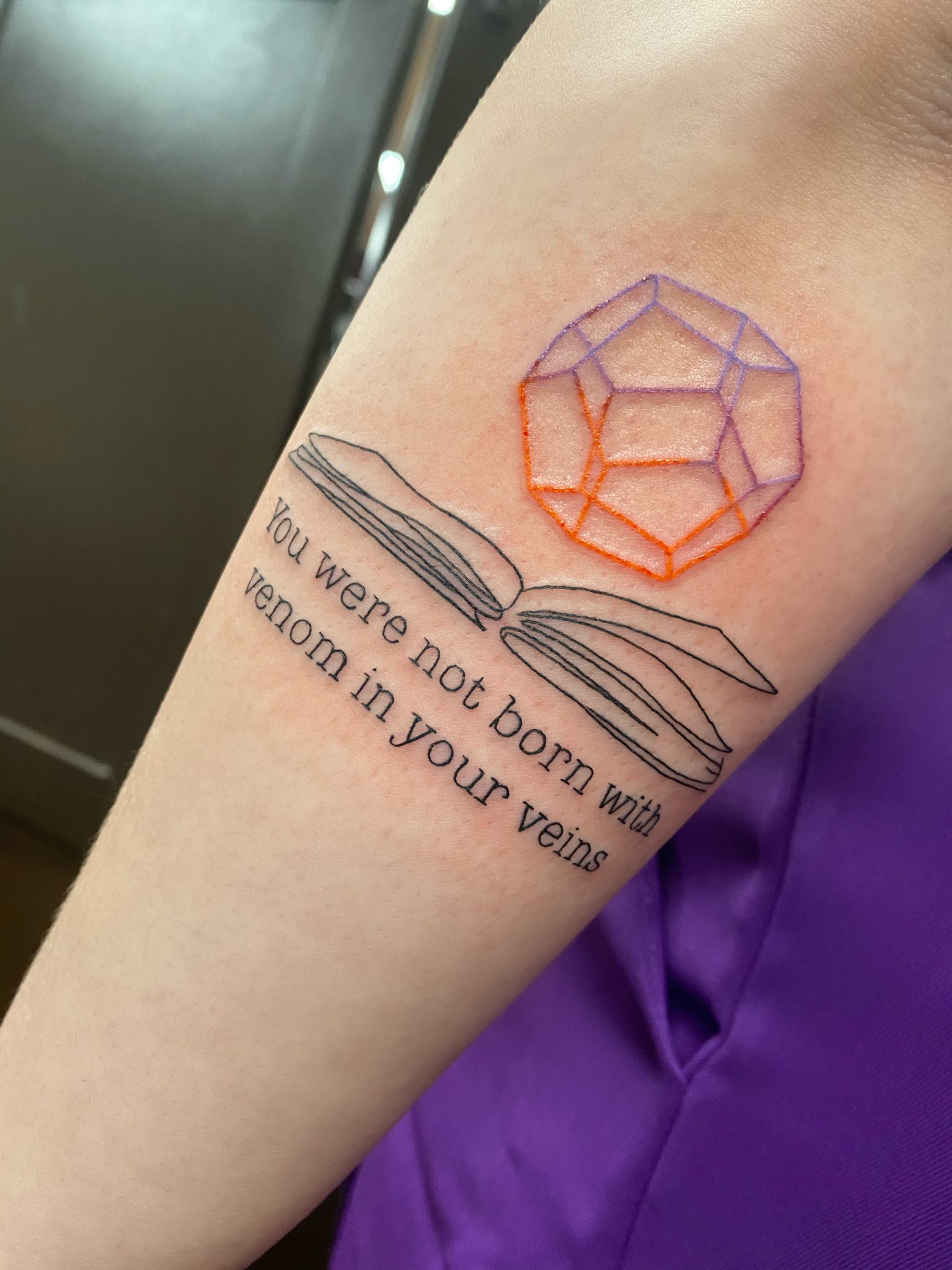 Gaming Vibes With Unique Geometric D20 Tattoo Ideas