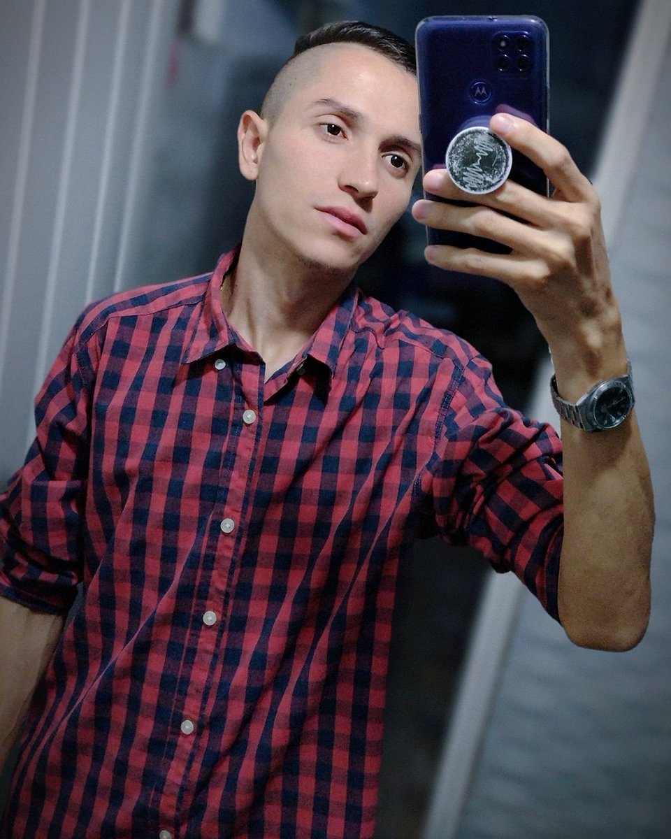 Cesarv2014's tweet image. #selfies #like4like #follobackforfolloback