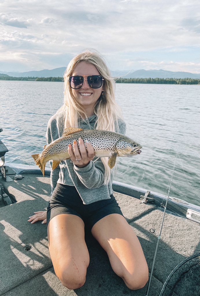 huntercaldwel11's tweet photo. Montana 2021🎣🤍 #hebganlake #Montana #troutfishing #Year2 #memories #love #vacation https://t.co/Ekh5AXEc86