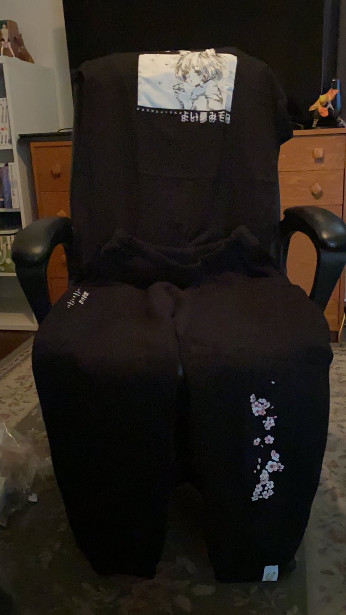 veggitale's tweet photo. SLEEPY MERCH POG #sleepy #sleepymerch #LETSFUCKINGGOOO https://t.co/JtoKHRlumj