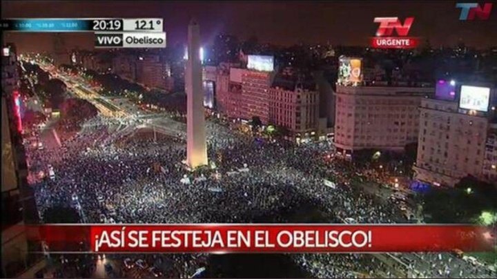 sofisholland's tweet photo. se actualizo amo https://t.co/YoHBGZHpRm