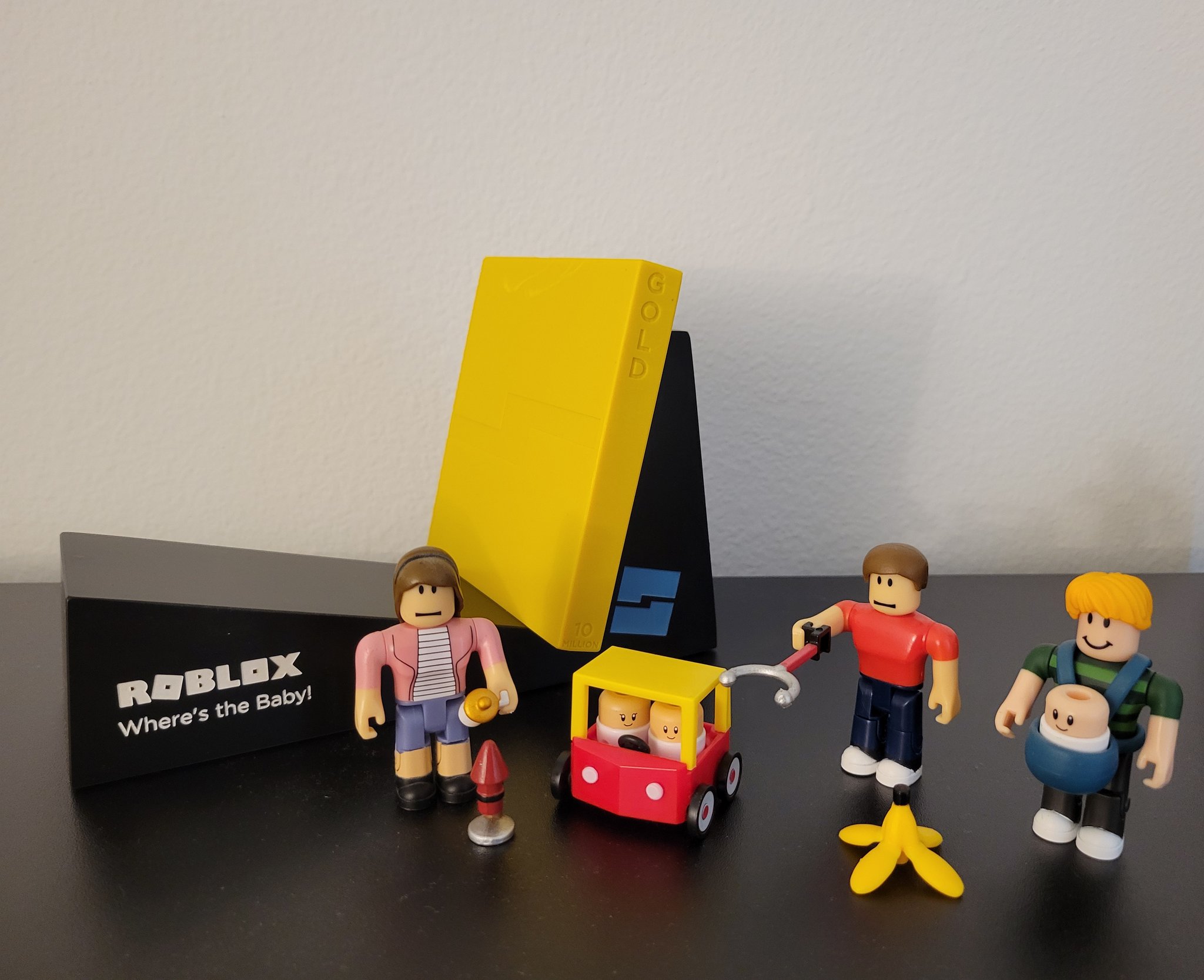 Roblox baby best sale toy