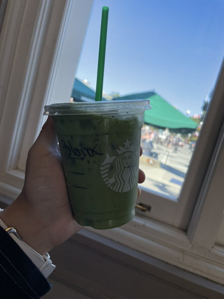 ununununin's tweet photo. #JIMOTOフラペチーノ に対抗じゃくそがぁぁぁ!
#pineapplematcha https://t.co/su2oIq96TX