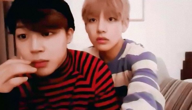 95zhourly's tweet photo. 💗  #VMIN #구오즈   https://t.co/agjf8M2hUu
