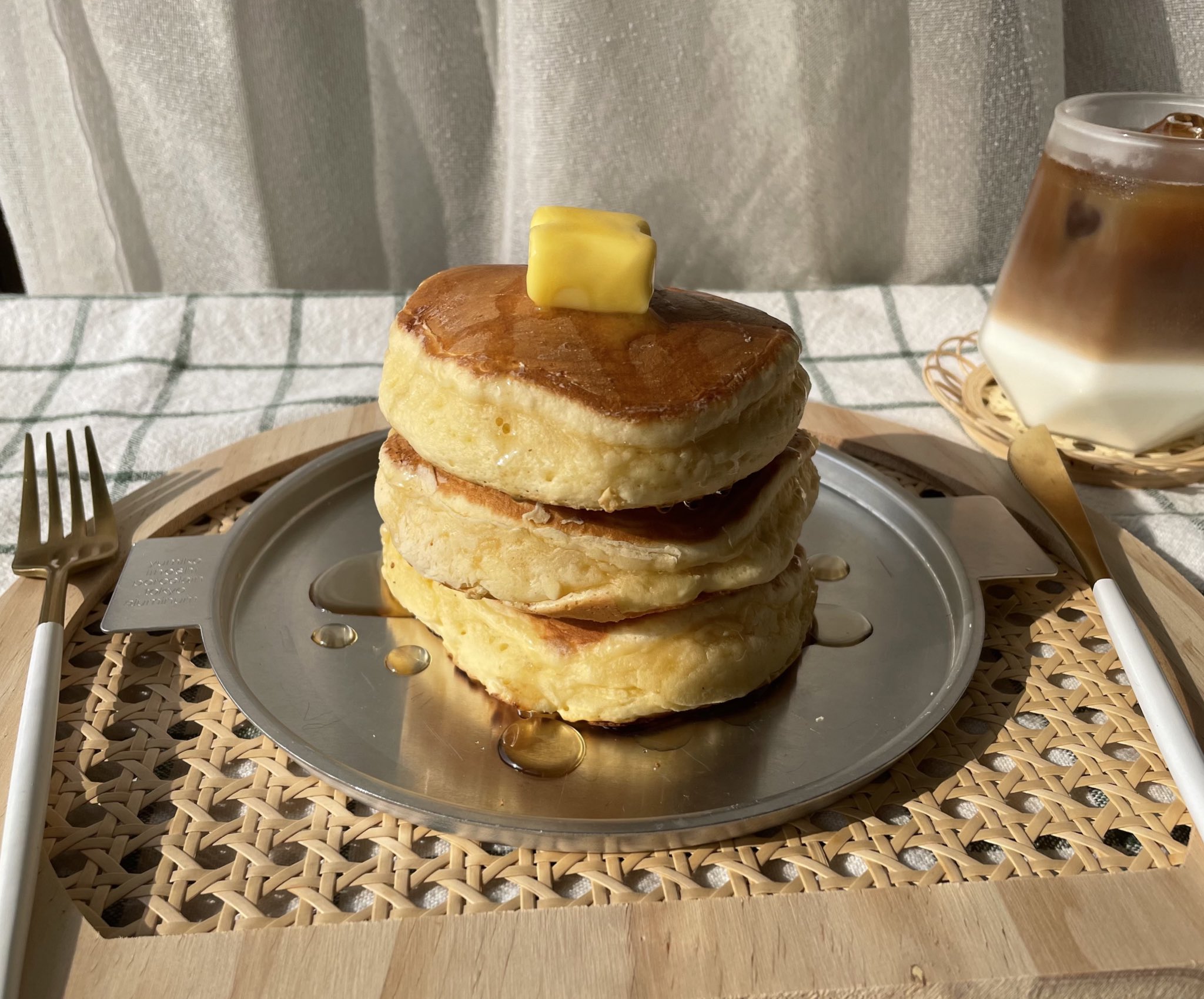 𝐚𝐧𝐧𝐤𝐨 On Twitter ホットケーキ焼いた 牛乳を少し減らして みりんと溶かしバターを大さじ1ずついれると喫茶店の味になると聞いてやってみたら めっちゃ美味しかった Https T Co Grlispoajl Twitter