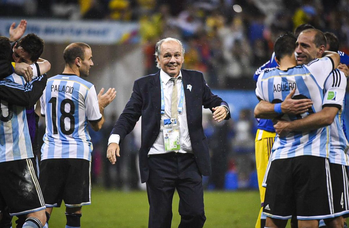 Festeje, maestro. Donde sea que esté.