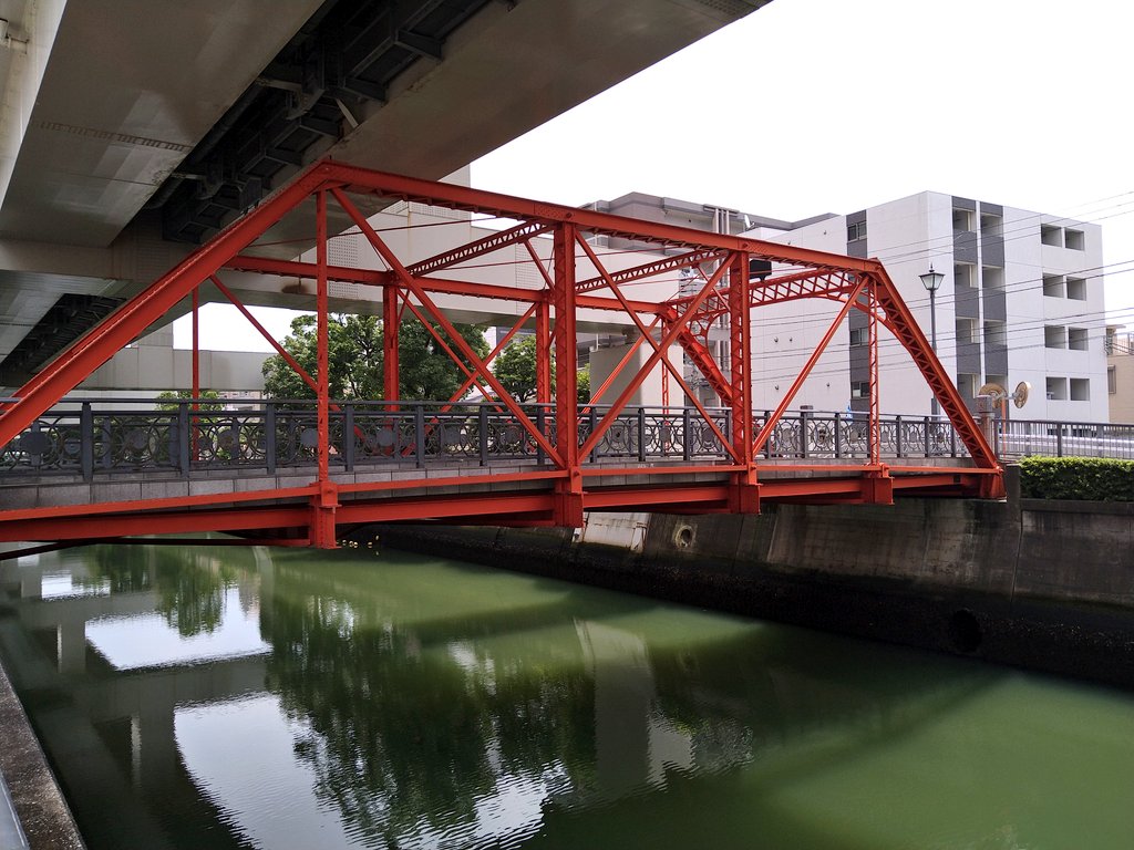 ワクチン接種会場の裏にある浦舟水道橋 明治年代に建設されてから三度の移設を経 猪川小砂 Stoneのイラスト ワクチン接種会場の裏にある浦舟水道橋 明治年代に建設されてから三度の移設を経 猪川小砂 Stoneのイラスト
