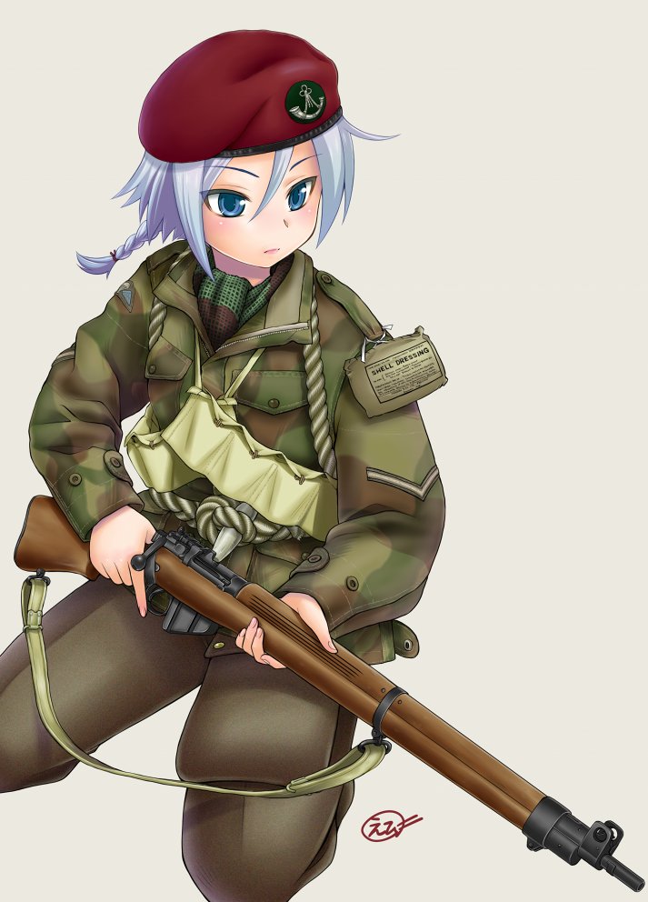 #見た人も無言で迷彩の何かをあげる 