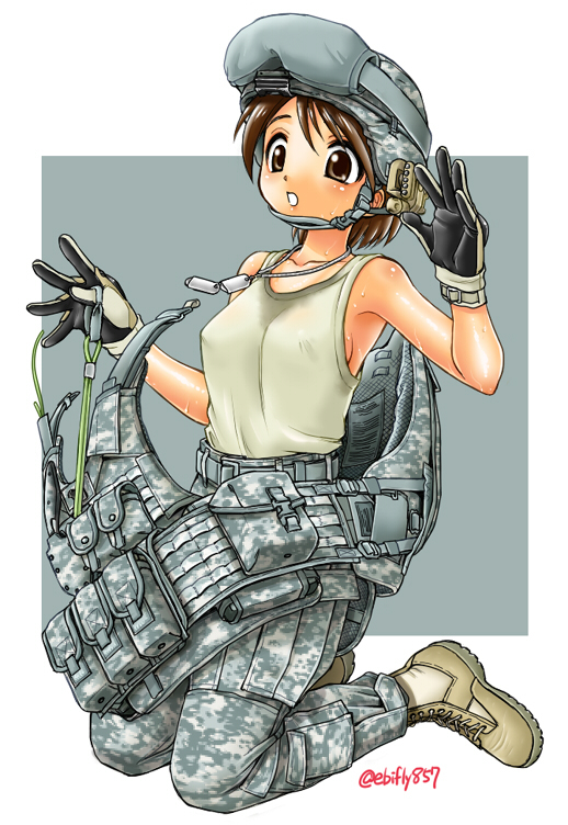 #見た人も無言で迷彩の何かをあげる 