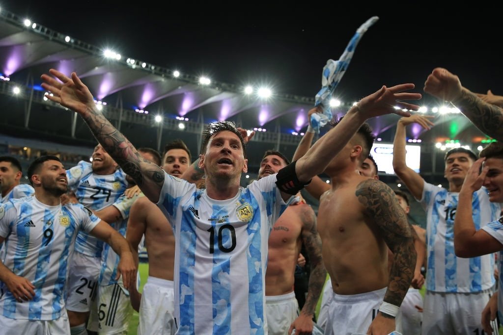 FCBarcelona_GO's tweet photo. Postales de la celebración 📷🇦🇷 

CAMPEONES DE AMÉRICA https://t.co/I4JPlJr26s