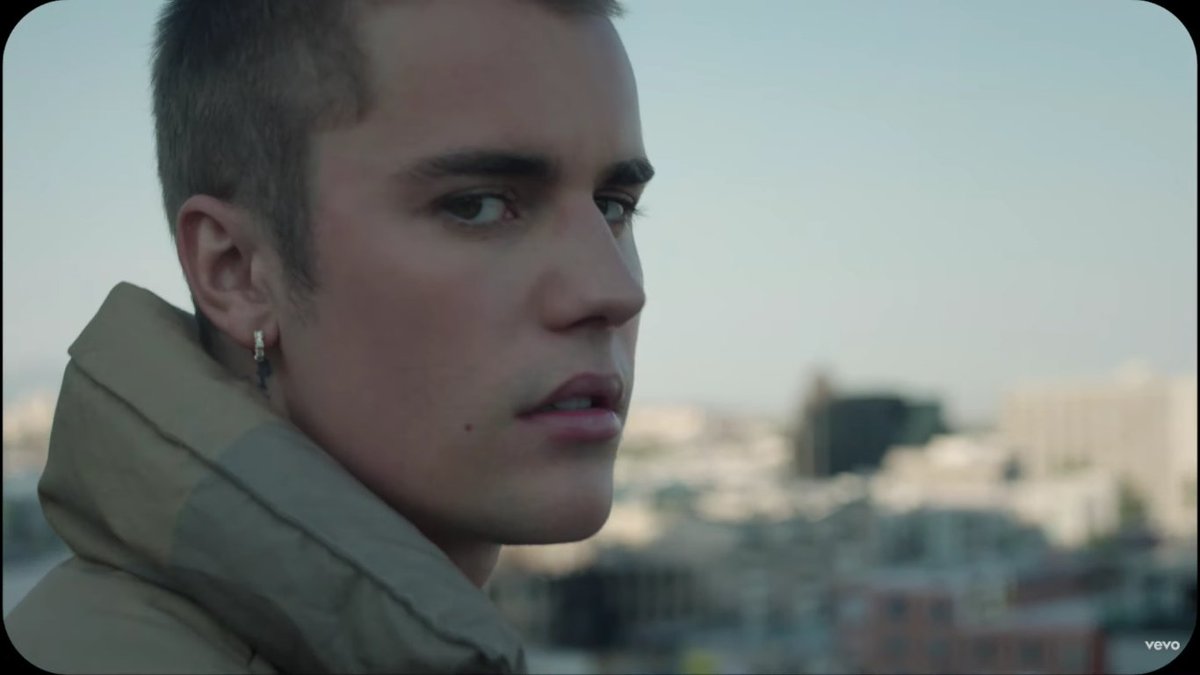 journalspurpos3's tweet photo. JUSTIN BIEBER'S SO BEAUTIFUL #StayIsComing #stay https://t.co/F6GmEG80oc
