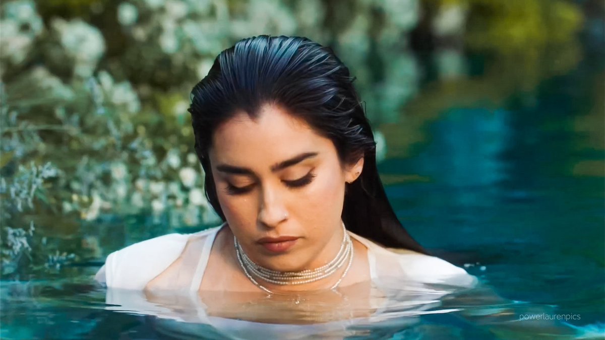powerlaurenpics's tweet photo. WHILE I'M ALIVE OUT NOW https://t.co/rOaReXSAMQ