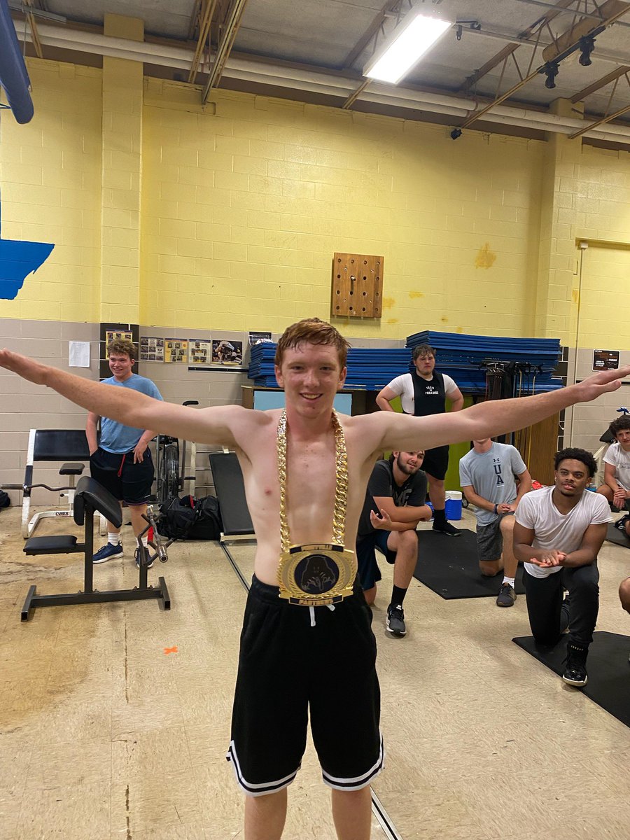 PHS_PanthersFB's tweet photo. Week 2 of SSAC in the ๐! Congratulations to our WEEK 2 WORKOUT WARRIORS! Junior @ZachAye87728097 and Freshman KK!! Enjoy the weekend and we are BACK on Monday! #LetMeGet2Claps https://t.co/7BW0svCMfu