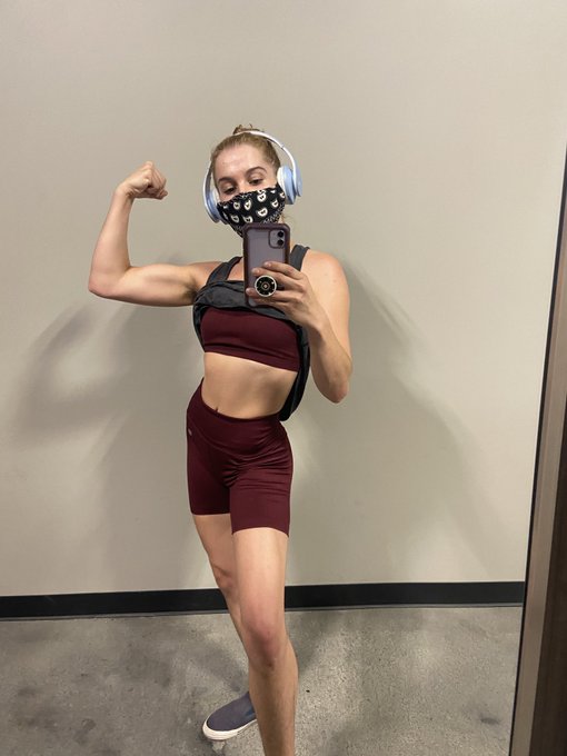 Going live on https://t.co/Bp5h110xRZ in 30 minutes! Come hang out! https://t.co/eTXQgFpmfe<a href="/tag/mvsales"class="tags"><span>#mvsales</span></a>