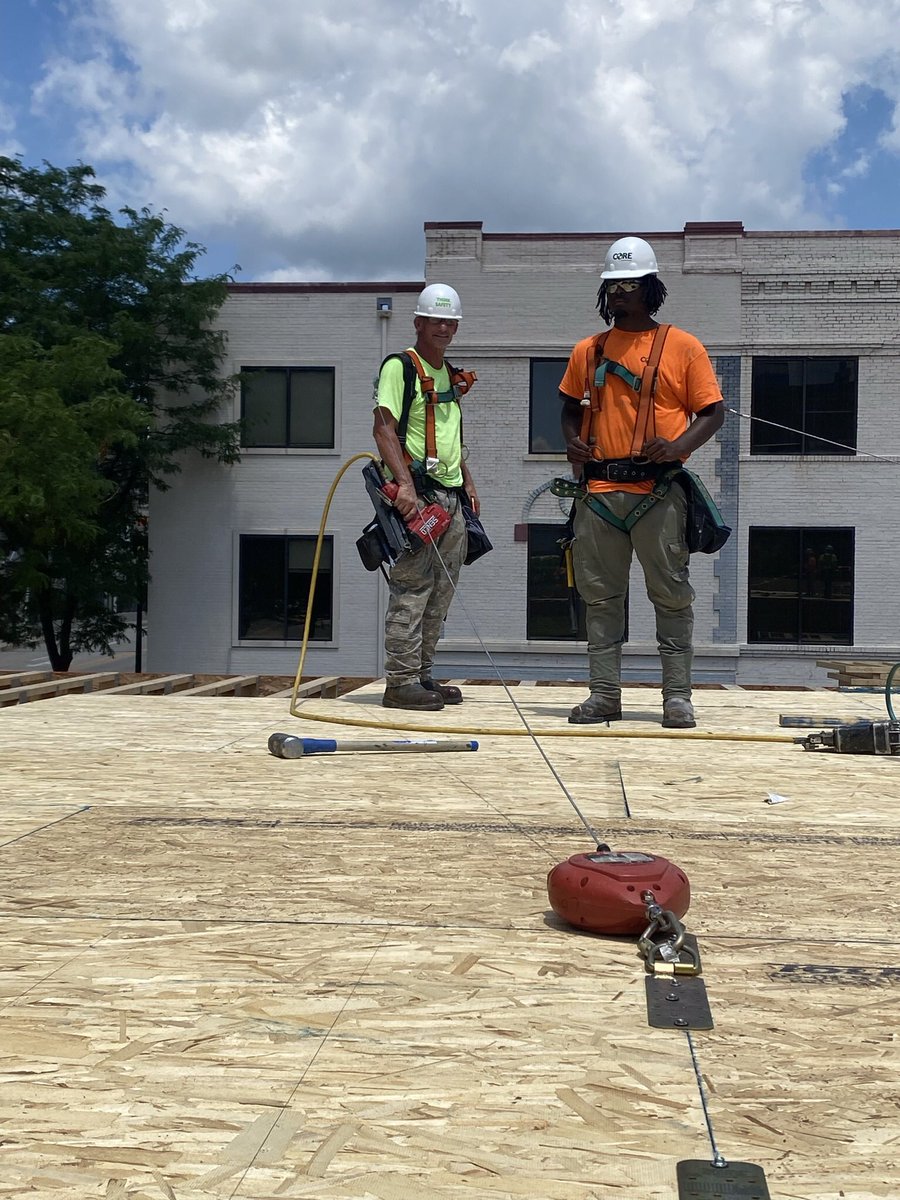 MidAmCarpenters's tweet image. The #Local237 boys are busy building the Madison Street Apartments in Peoria safely, efficiently and with pride. The Union way. #Residential2_O #UnionCarpenters #WeBuildStrong #CoreConstruction