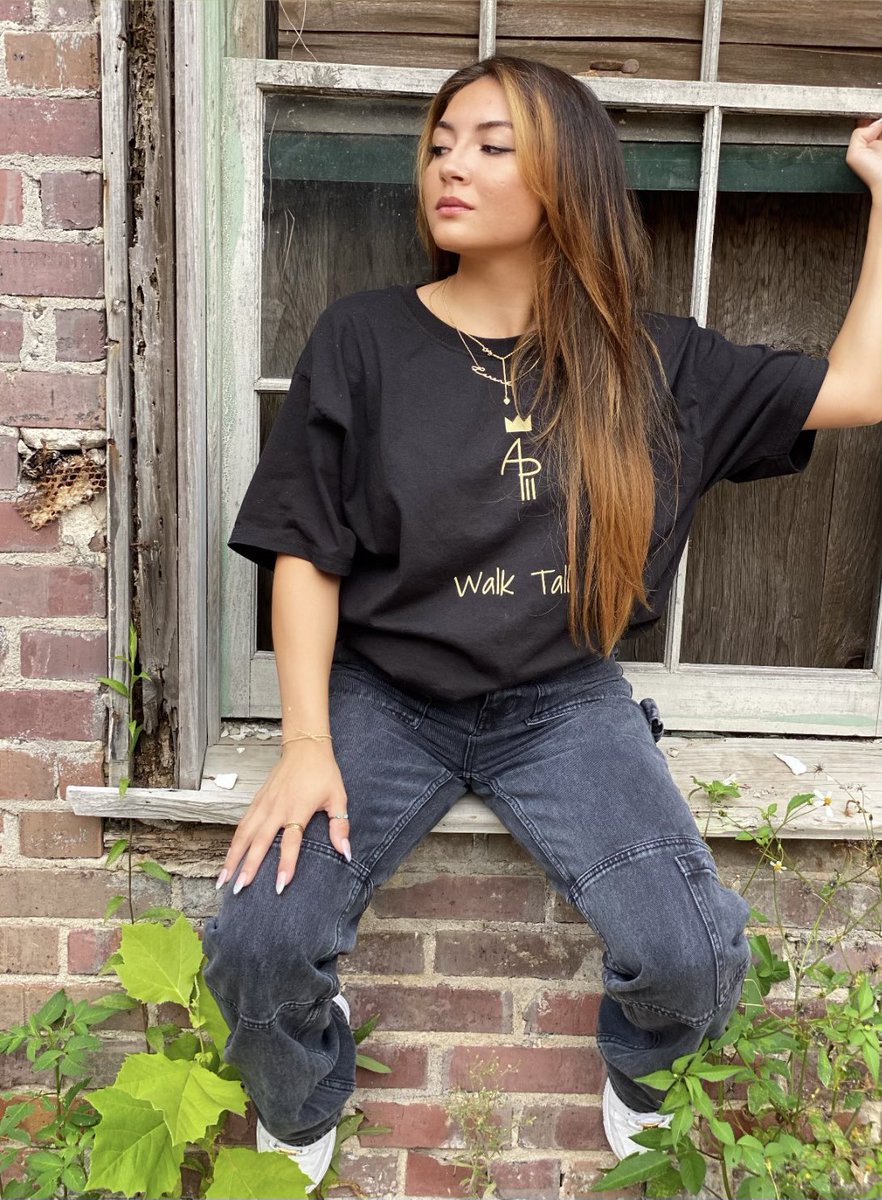 _ArthurPriceIII's tweet photo. βWalk like a queen, talk like a queenβ
We see you Queen Lo, We felt you!πΈπ½π₯π―πͺπΎ
π¨Help Support my brand!!!
π¨Link to purchase merchandise down below:
https://t.co/HKwehd4Azh
#WalkTall #QueenLo https://t.co/URdoY74Mmv