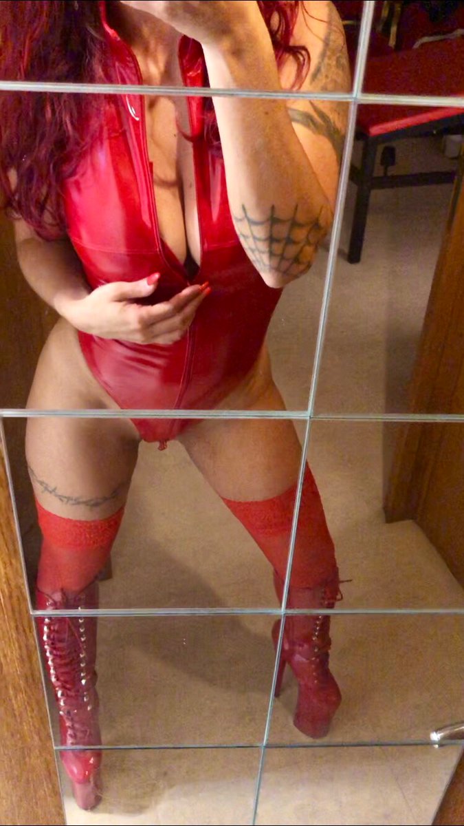 Mistress Red Devil tweet media
