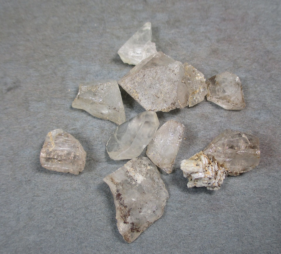 針ニッケル鉱 hashtag on Twitter