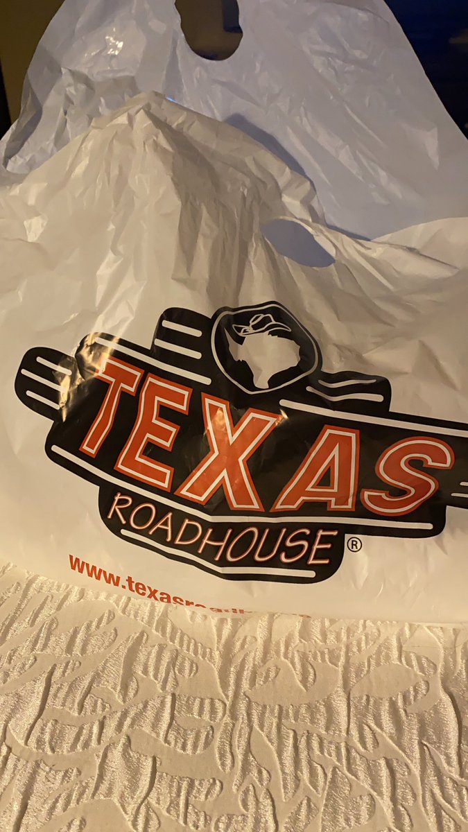 JTrosper_WBB's tweet photo. The end of Day 3 in Indy calls for @texasroadhouse!
#TheseRolls #ThatButter https://t.co/qa4jUgYKqr