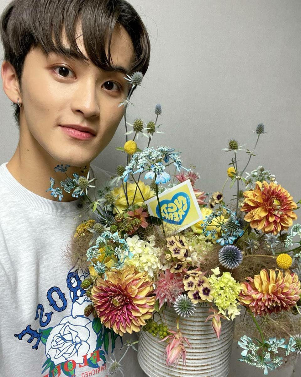 MarkBin President tweet media