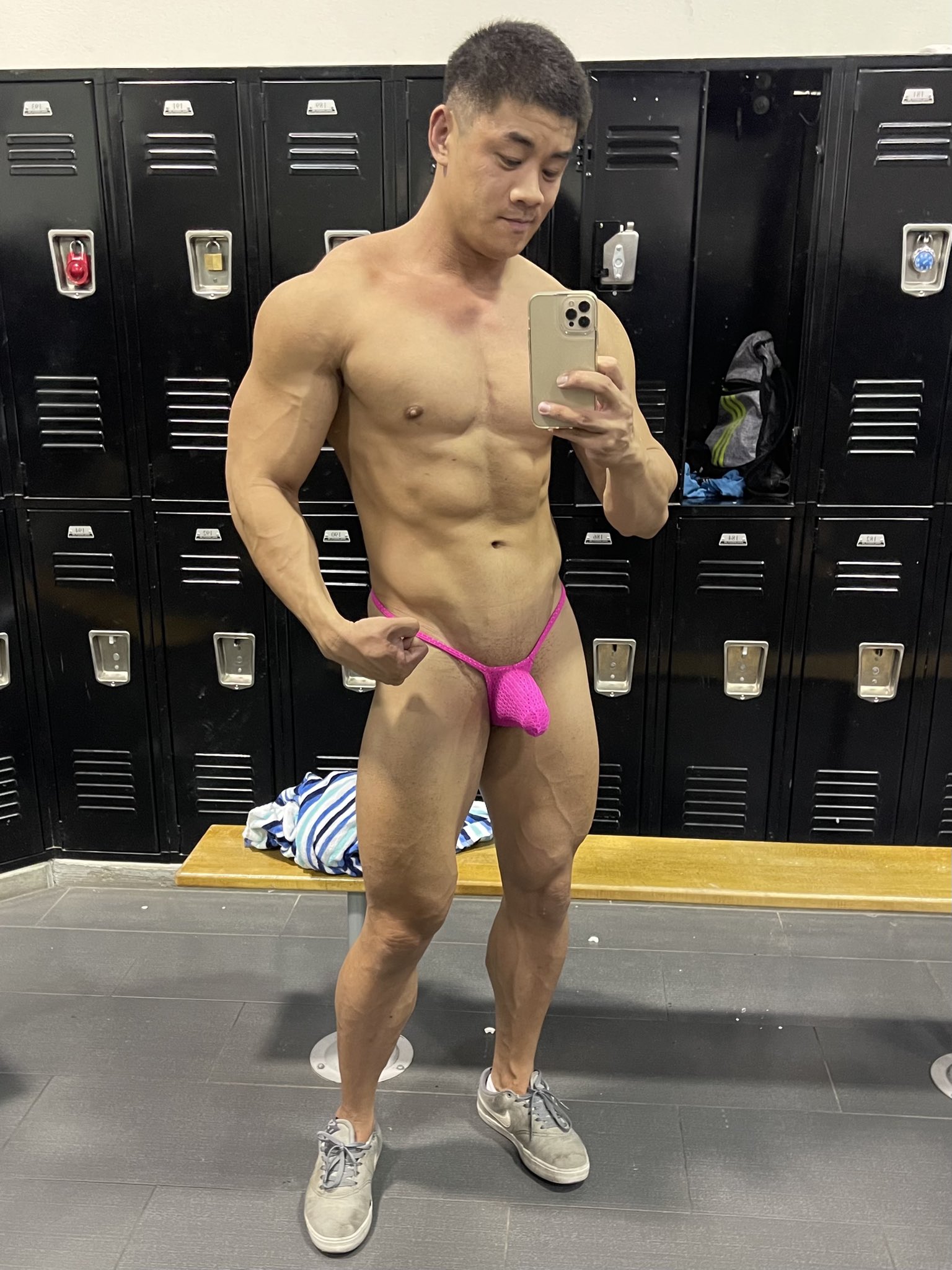 🌟 Aaron Chu 🐼 on Twitter: "I love pink! Shows off what a big slut I am