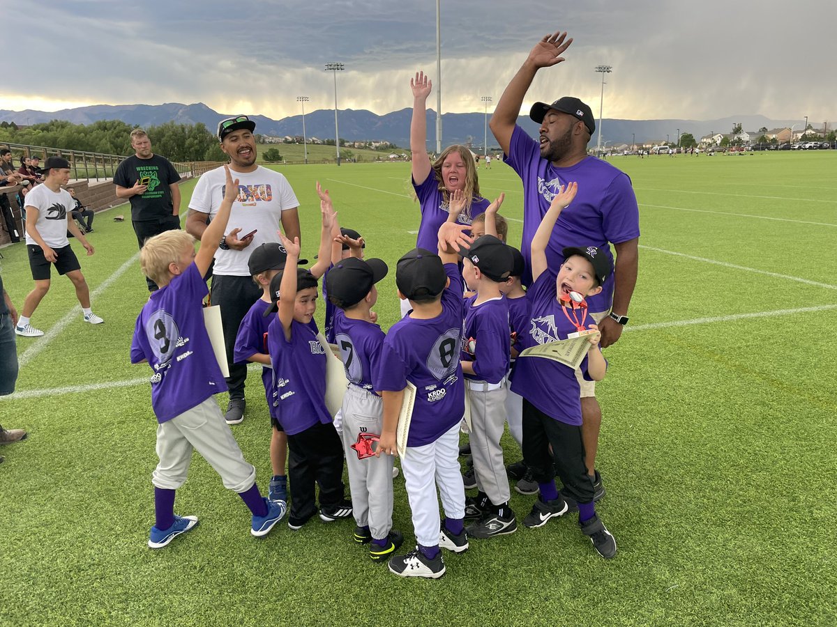 hparnell24's tweet photo. What a ride it has been this season! Two solid months of baseball 5 nights a week but the time I got to spend coaching, teaching and loving on these kids was well worth it. Can’t wait for the next season! #coach #coloradorockies #feelsgoodtogiveback #reignof4 #izabellagrace https://t.co/fuPLCltXB2