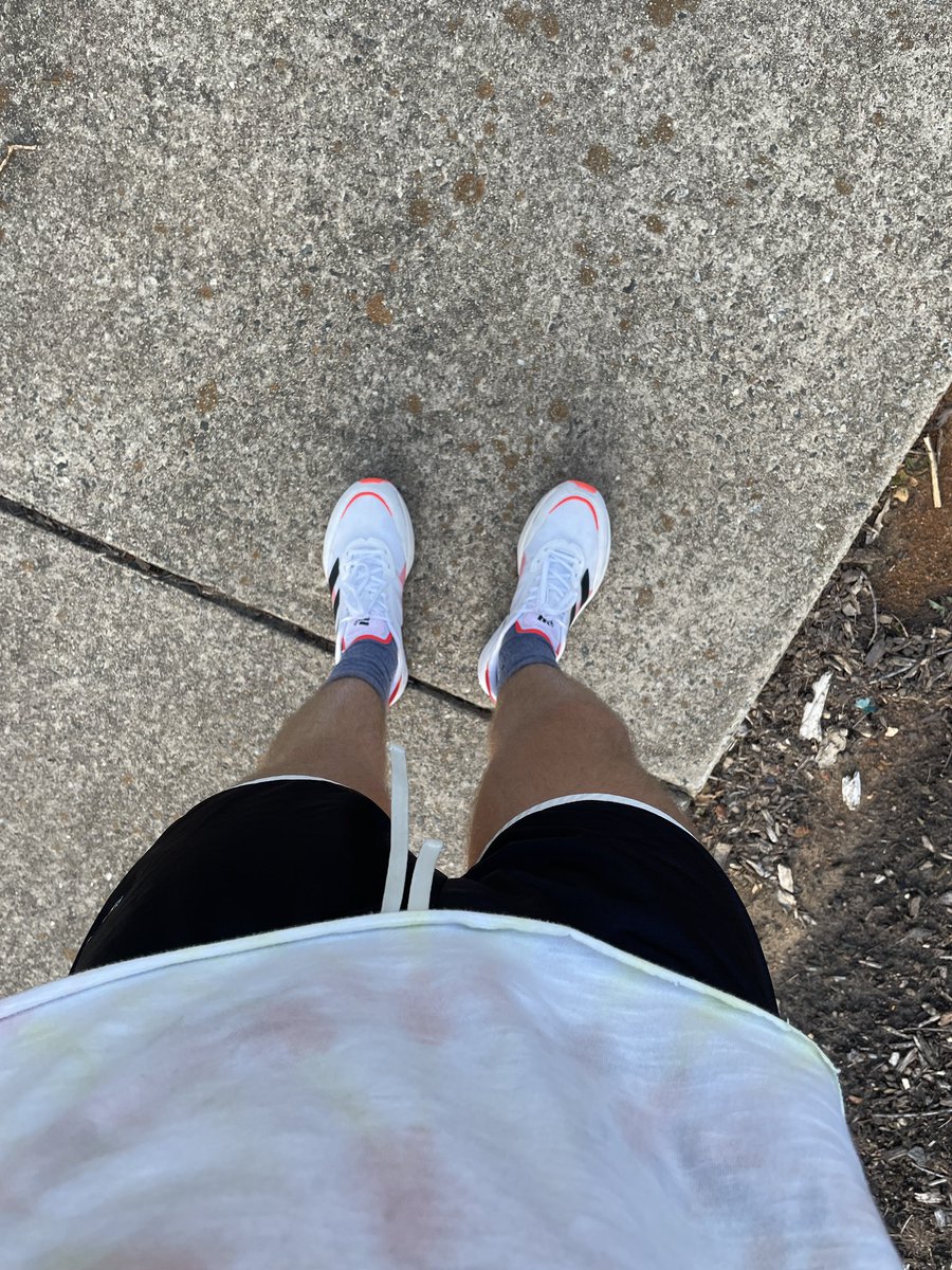 dolphensdrew's tweet photo. Solid run today! @tracksmith @adidasrunning https://t.co/T51ZMersvi