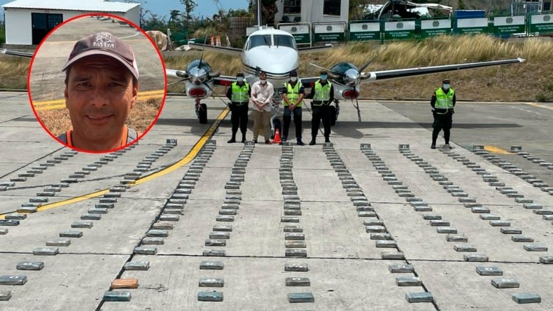 IjGuarin's tweet photo. Mientras que @petrogustavo propone exportar aguacates y convertirnos en potencia agroindustrial, el uribismo y el gobierno de @IvanDuque lograron consolidarnos como potencia cocalera y exportadores de sicarios. 
Política de la vida Vs Política de la muerte
#VerguenzaNacional https://t.co/6hxxXgRhxn