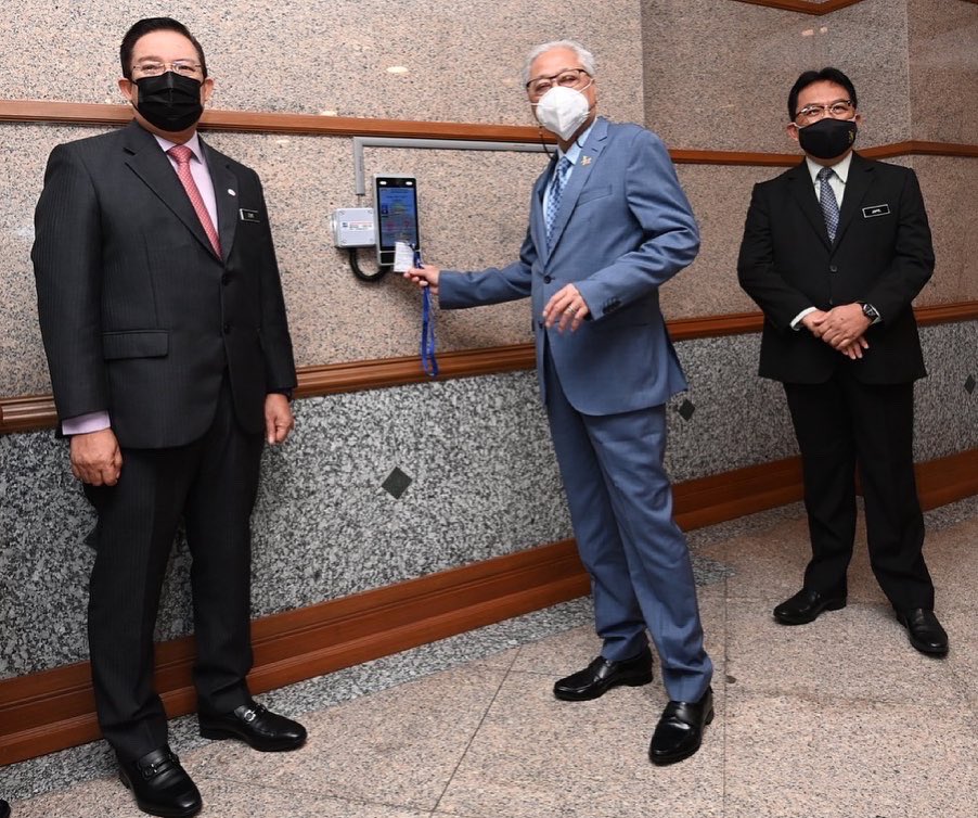 Menyambut ketibaan YAB Dato’ Sri Ismail Sabri bin Yaakob, Timbalan Perdana Menteri Malaysia yang memulakan tugas secara rasmi hari ini.