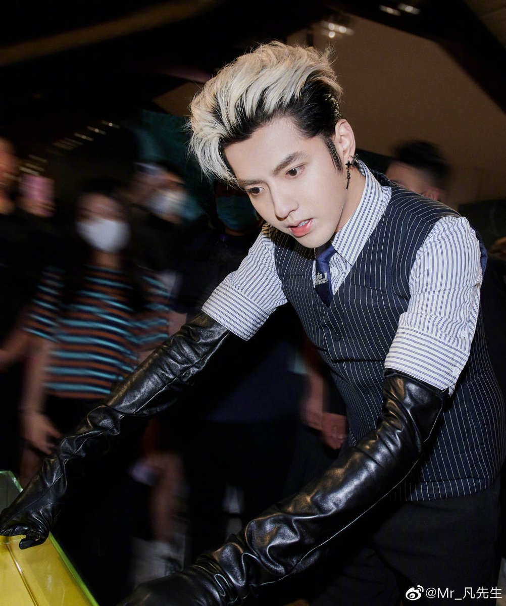 cdrama_update's tweet photo. #WuYifan for #LVMenFW21 event in Shanghai 

#KrisWu #吴亦凡 https://t.co/ygNko1WA9P