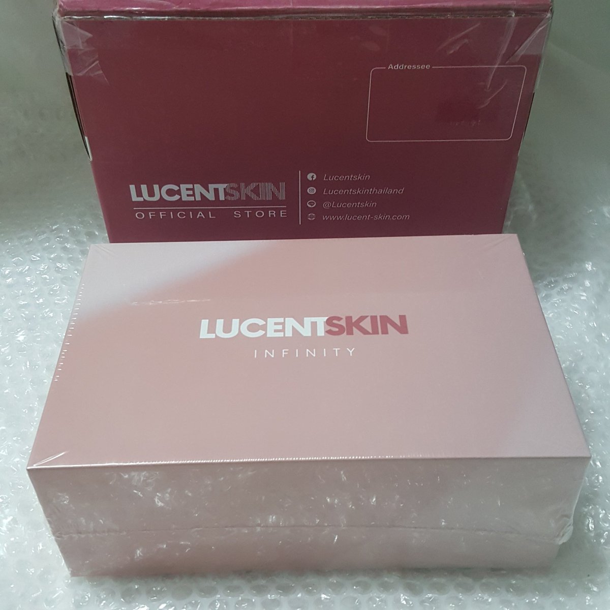 FRESHYFAH's tweet photo. @tjsndpfka ส่งต่อ เครื่องเลเซอร์กำจัดขน Lucentskin
รุ่นสีชมพูclassic รุ่นนี้ไม่จำกัดชอตเป็นunlimited flashes+ ยิงหน้าใสได้ในตัว
รับประกัน1ปี อปก.ครบตามภาพ
ซื้อมา 3,995 ขาย 3,000 รวมส่งงดต่อรอง
ซื้อคอร์สเลเซอร์ไว้ไม่มีเวลาทำ ไม่ได้ใช้กล่องยังซีล https://t.co/cwimy58Fft