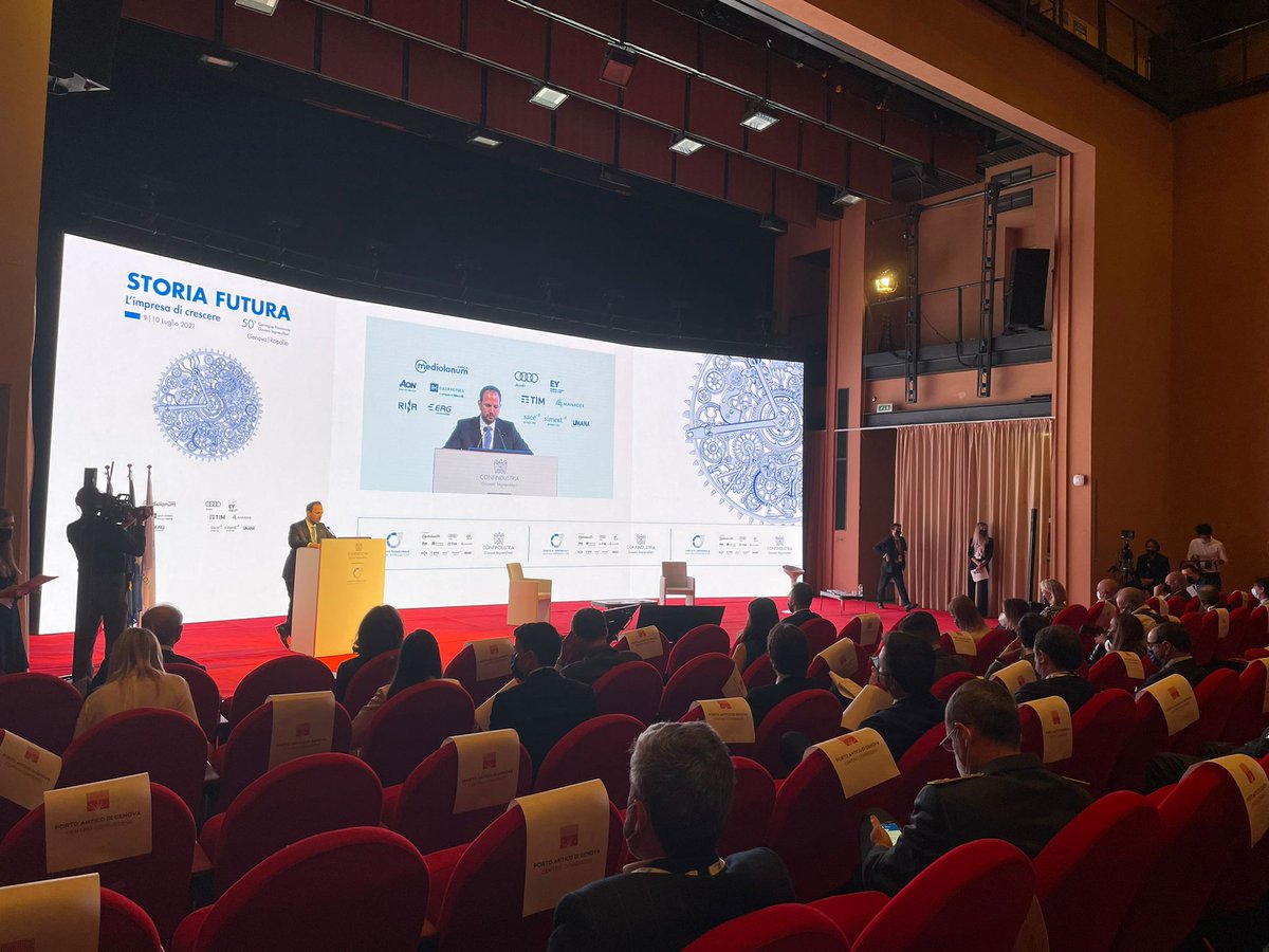 La tassa più onerosa che abbiamo pagato è quella sul dilettantismo. Se ci trovassimo nuovamente in un clima di sfiducia, nel kit d’emergenza non ci sarebbe un nuovo Draghi a cui ricorrere. Coltiviamo una nuova leva di leader che metta al centro il merito- <a href="/RiDiStefano/">Riccardo Di Stefano</a>