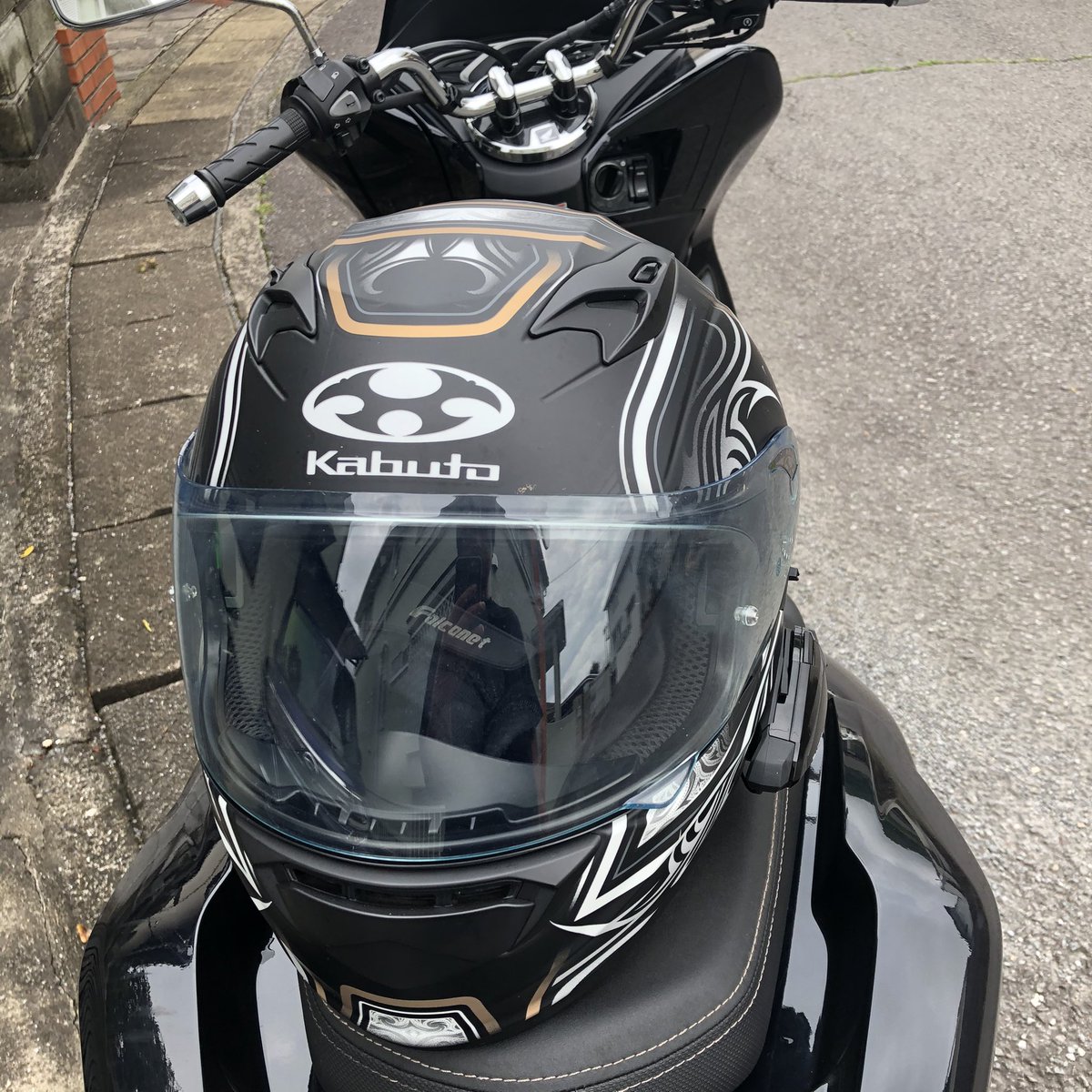 poirecaramel1's tweet image. 雨止んでるから、ちょいと乗ろ。
#PCX 
#KAMUI3