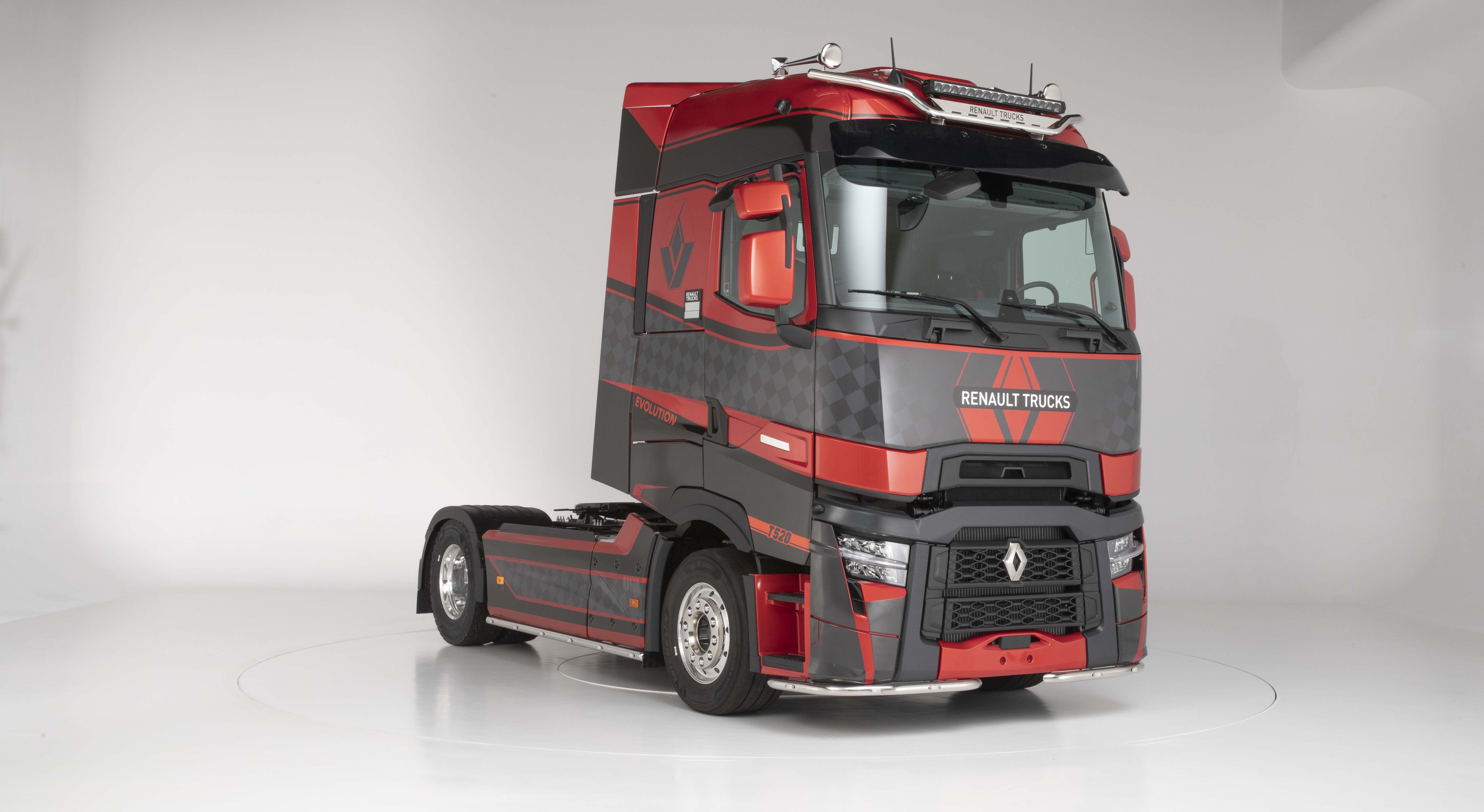 تويتر Renault Trucks على تويتر Friday Truck Who Else Than The Renault Trucks Diamond Evolution For Today Hetrixtr You Did A Fantastic Job There A Truck Born Virtual In