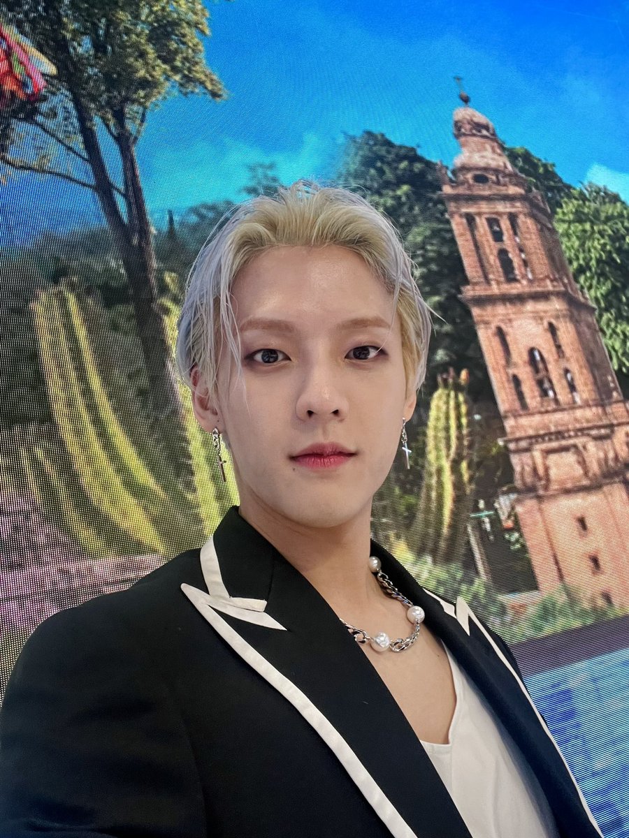 btob2mh's tweet photo. 이제 뭐가 올린 거고 아닌 건지 헷갈린다🤤 https://t.co/uI1LwcNZPd