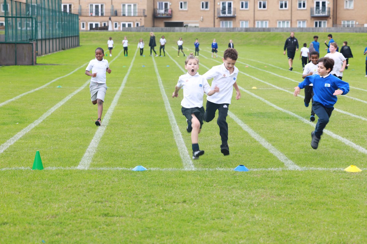 RosedalePrimary's tweet photo. Our children in Key Stage 2 have been getting into the spirit of Sports Day this week. Lovely to see the children displaying so much support for one another! https://t.co/vZSHAeHRq5