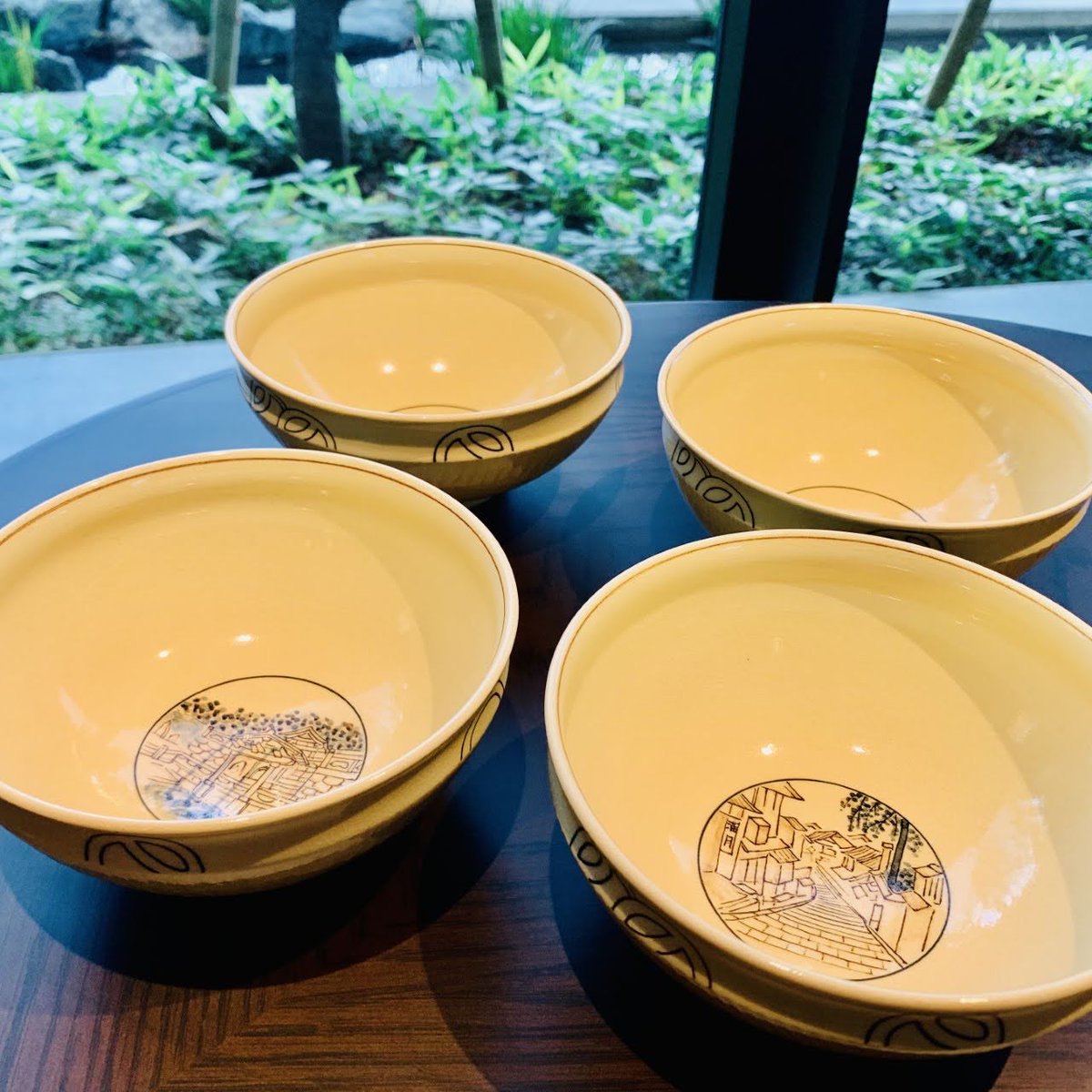 camelliakyoto's tweet photo. Here's a link the German-themed tea-ceremony I mentioned⬇️
https://t.co/GZrS51BuNw
You can see Nao-san trying matcha-beer at the end of the video🍻🍵
I'm sure I also filmed the taste test we did in the teahouse, so I'll try to find it.
#matchabeer #teaceremony #茶道 #抹茶ビール https://t.co/C2jXhaUHXk
