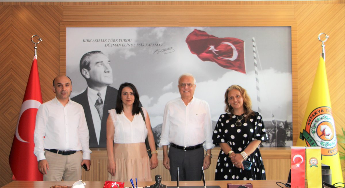 Toprak Okulları Derneği Kurucu Bşk.<a href="/esintutgun/">Esin Tutgun</a> ve Mavi Dünya Kreş Kurucusu Fadim İmrek odamızı ziyaret ettiler.Misafirlerimizi Yönetim Kurulu Bşk.Yrd.<a href="/e_taner_o/">Eşref Taner Özkaya</a> ile Genel Sek.Yrd. <a href="/ErhanYaz12/">Erhan Yağız</a> ağırladılar. Ziyaretlerinden dolayı teşekkür ediyor, çalışmalarında başarılar diliyoruz.