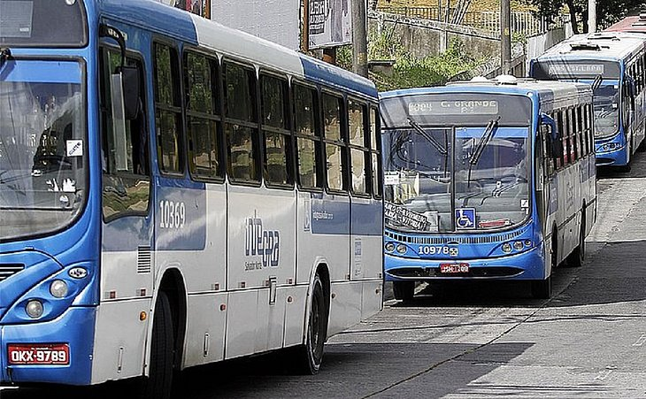 anderwille's tweet photo. GREVE HOJE EM SALVADOR, NA BAHIA NO BRASIL, SALVADOR AMANHECEU COM OS RODOVIARIOS PARADOS! ESSA GESTÃO DA PREFEITURA DE SALVADOR É UMA NEGAÇÃO, É FALTA DE SEGURANÇA EM GERAL, SALARIOS DOS RODOVIARIOS BAIXOS, MÚSICOS SEM AUXILIOS, CESTA BASICA PELA METADE E EXCLUSAO DOS ARTISTAS. https://t.co/TuNOG5lF2S