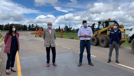 ICEACSA Grupo adjudicataria de la interventoría de la Ruta de los Comuneros en Colombia
iceacsa.com/web2017/sala_d…