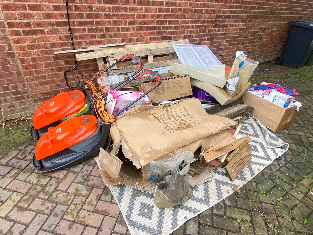 CBS_Waste's tweet image. Just like England, our CBS Waste team show leadership, teamwork and dedication to get results. 

〰️〰️
Call us now on 01480 220434 ☎️
Message us for an instant quote 📲
Email us info@cbs-waste.org 📩
〰️〰️

#cbswaste #wastedisposal #euro2020