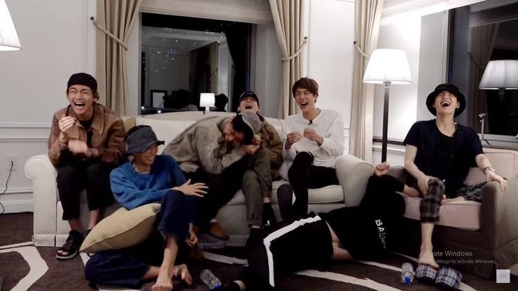 bbwilog's tweet photo. this genre of bts pictures https://t.co/EhTsz3M5Ov