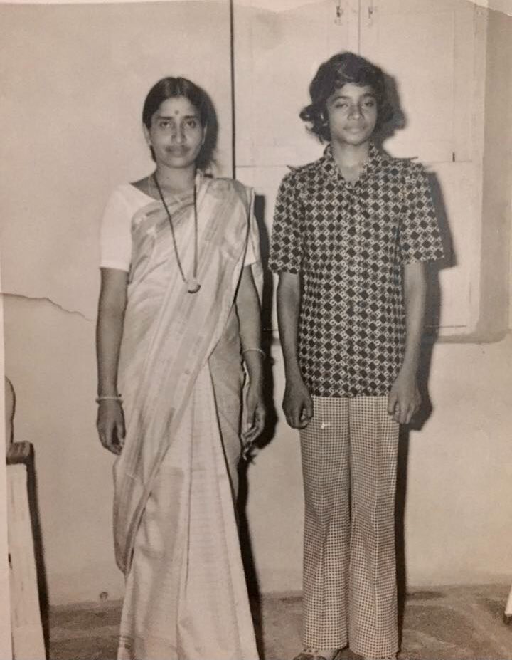 RGVzoomin's tweet photo. My mom and me 🙈🙈🙈 https://t.co/Ln4JCX9qri