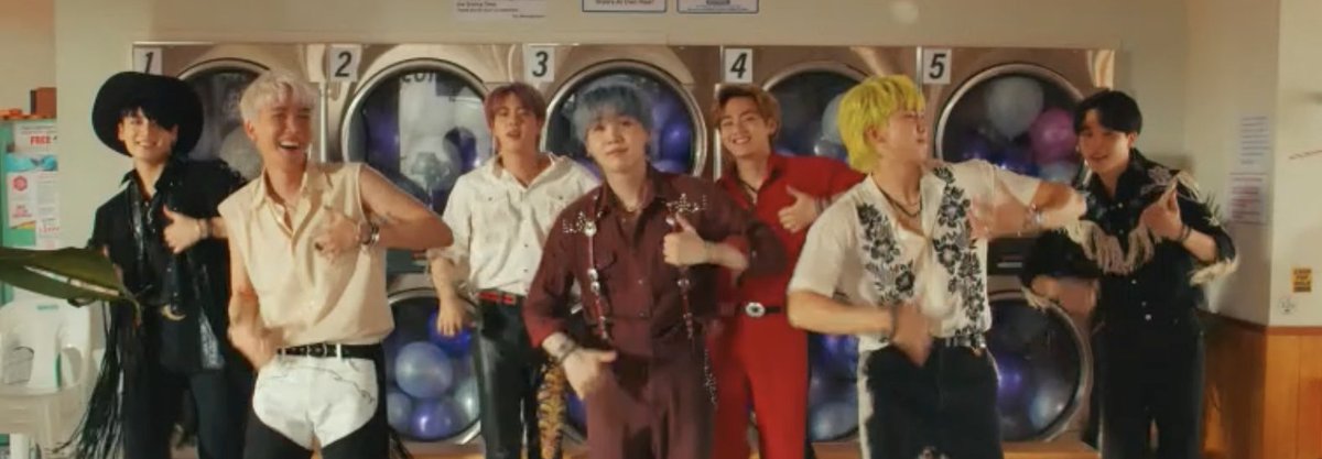 bangtantoori_e's tweet photo. The #PermissiontoDance choreo features the word HAPPY in Korean Sign Language (KSL) and the word DANCE in International Sign Language &amp; American Sign language (ASL) 💜

#BTS https://t.co/Zc84Ag8m3d