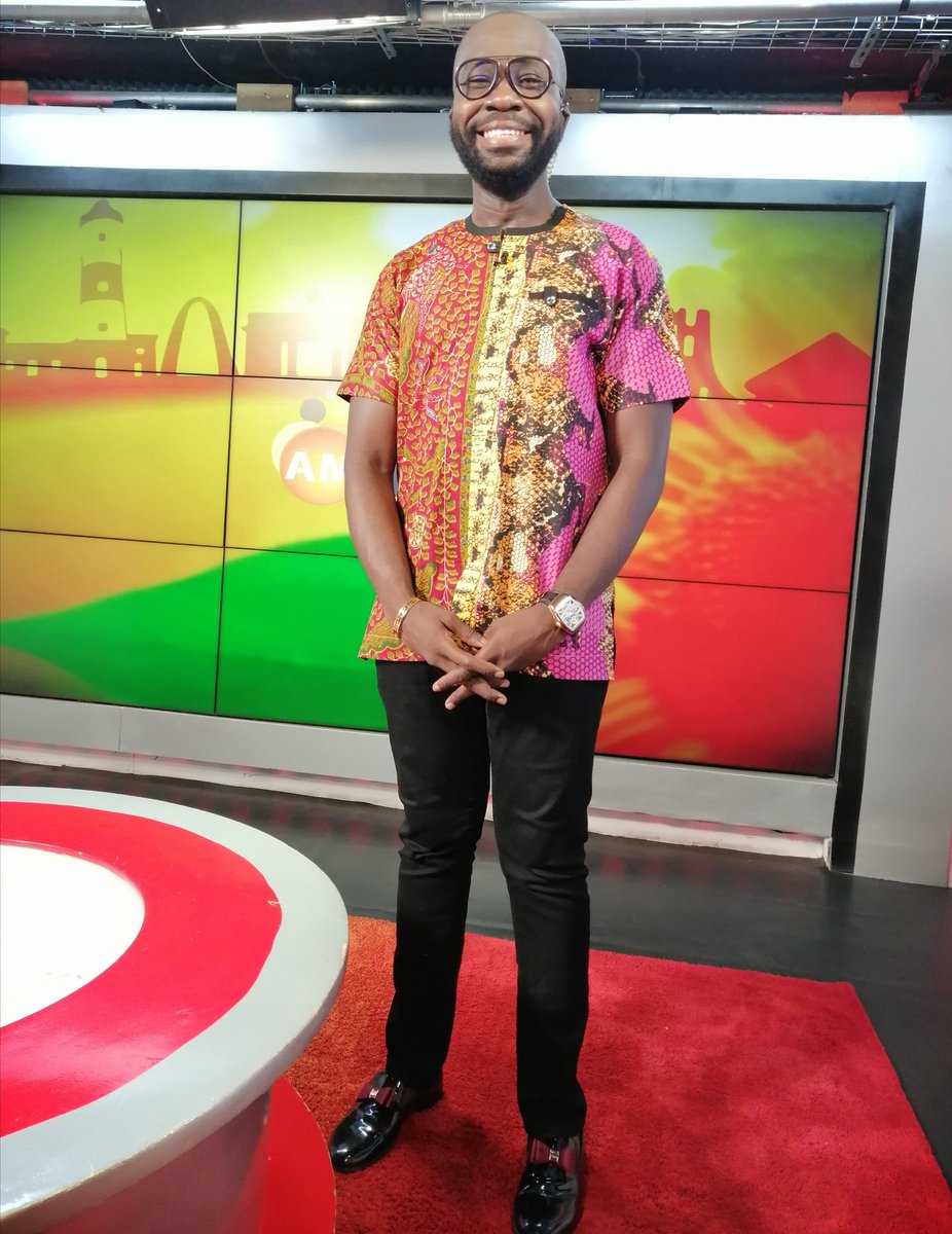 BenjaminAkakpo3's tweet photo. Want outfits as gorgeous as mine this morning? Check out #SerabanClothing in #Kanda. They #WorkMiracles with fabric, I tell you!
Proudly #SerabanClothing, proudly #Me!π
Let's get the AM Show popping - #ForGodAndCountry!
#AMShow
#JoyNews https://t.co/l5SXIktDak