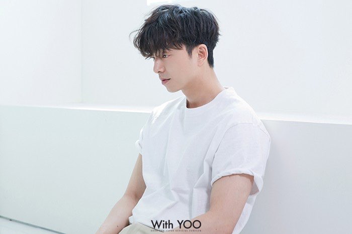 KaewRatt's tweet photo. ขาววววว #EFMFandomxHappyGongYooDay #GoogYoo #HappyGongYooDay https://t.co/CyRESLydC8