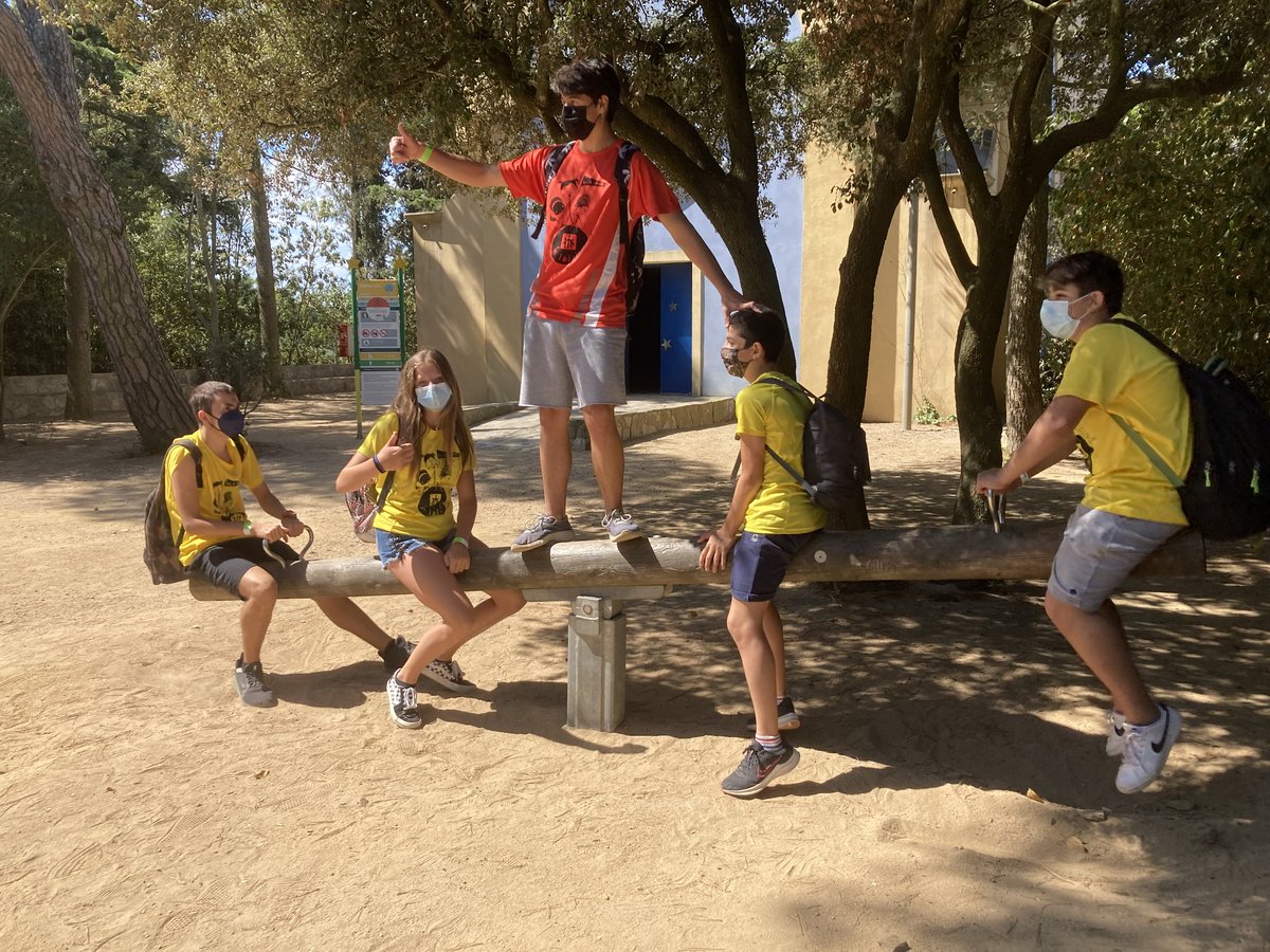 SalesiansMAT's tweet photo. #CampusJudo 🎢 Gaudim d'un bon dia al Tibidabo. Atraccions, vistes a la ciutat de Barcelona i molta diversió! https://t.co/6q9DlEHshC