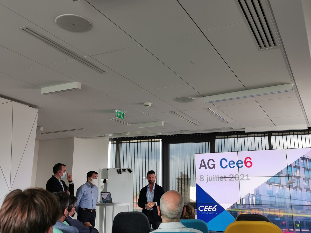 CMinicillo's tweet photo. Le pôle entrepreneuriat et innovation du Crédit Agricole Centre Est présent à l'assemblée générale du CEE6 club d'entrepreneurs du 6ème arrondissement de Lyon. Merci au Président Jean Loup Rogé de nous avoir reçu dans les magnifiques locaux d'Implid. #cee6 #implid #cacentrest https://t.co/lxjm3QfuNR