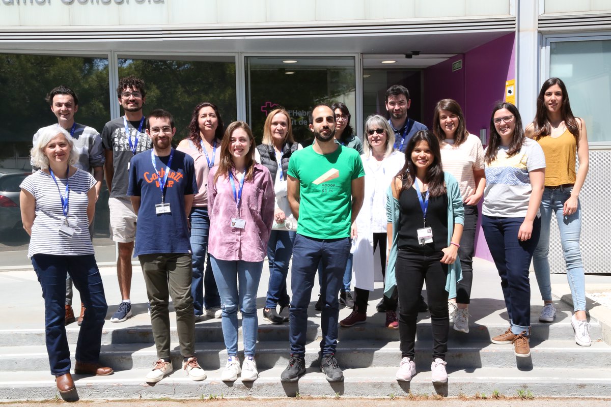 Ibane Abasolo (@olosaba_enabi) on Twitter photo We have an open position for a lab technician at <a href="/VHIR_/">Vall d'Hebron Institut de Recerca</a> . She/he will work for the NanoDireCT project in collaboration with <a href="/ZeClinics/">ZeClinics</a>. 👩🔬
We need hands in cell culture and molecular biology, would you like to join us?
Please RT and spread the word! 👇👇
vhir.org/portal1/articl… We have an open position for a lab technician at <a href="/VHIR_/">Vall d'Hebron Institut de Recerca</a> . She/he will work for the NanoDireCT project in collaboration with <a href="/ZeClinics/">ZeClinics</a>. 👩🔬
We need hands in cell culture and molecular biology, would you like to join us?
Please RT and spread the word! 👇👇
vhir.org/portal1/articl…